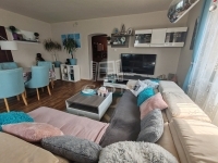 Csömör Üzlethelyiség